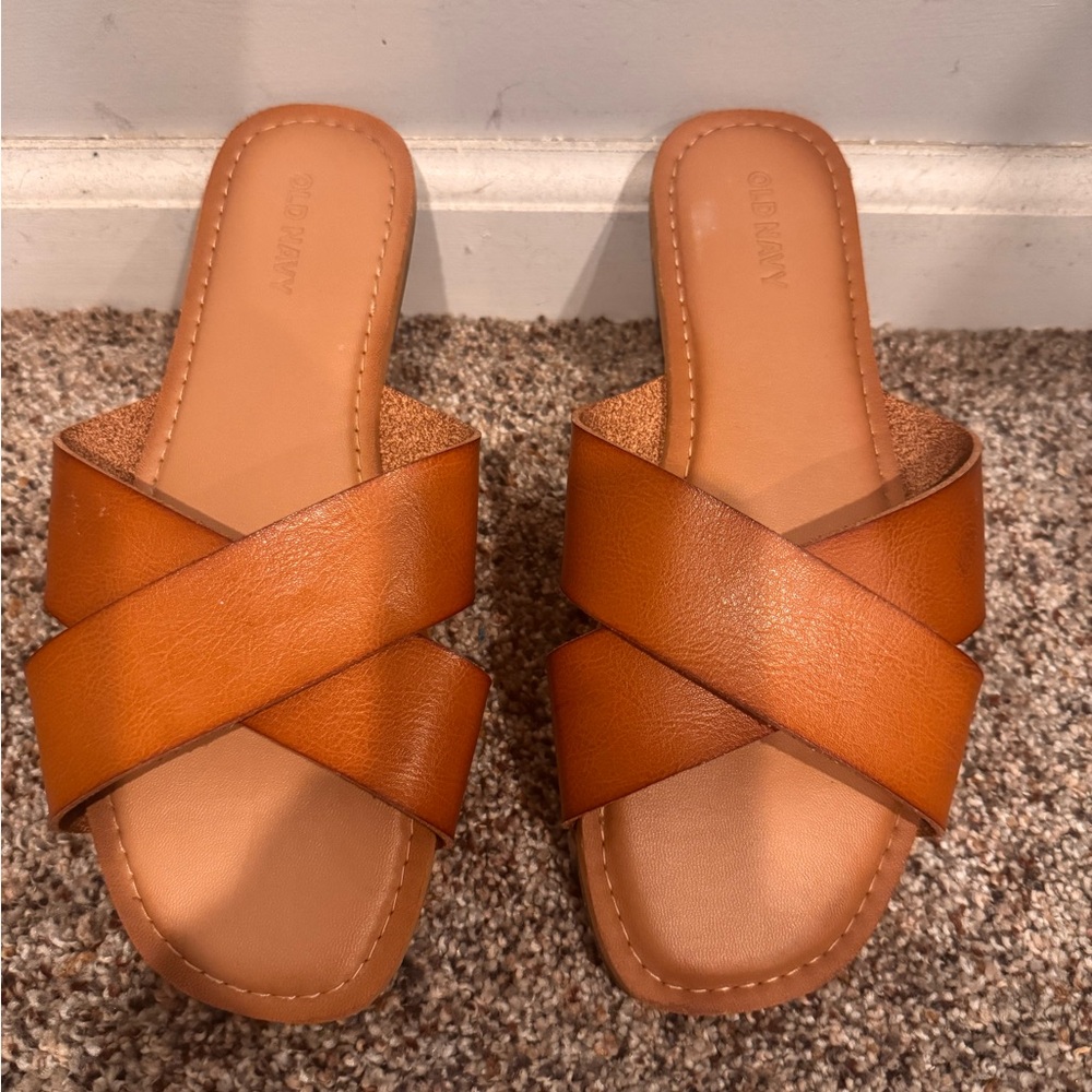Old Navy Women's Brown Cross-Strap Sandals